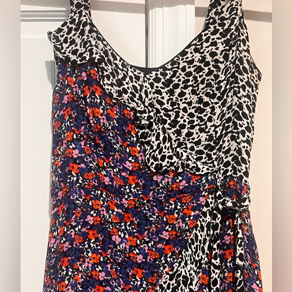 Parker Mixed Pattern Ruffle Dress Size 0 - Picture 4 of 11